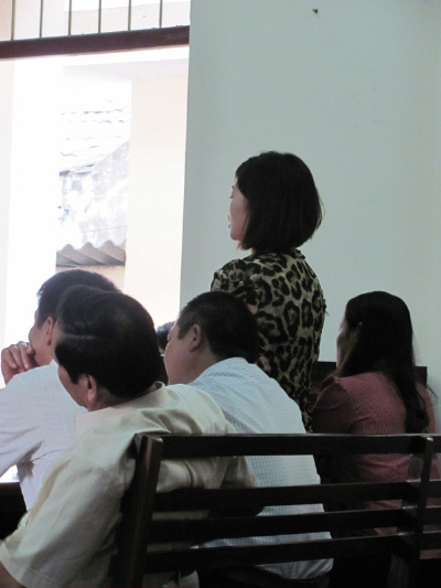 3 CA bị tố trấn tiền gái mại dâm phản cung - 1