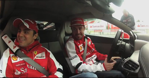 Massa hú hồn ngồi sau tay lái Alonso - 1