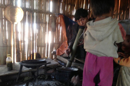 Chuyện về cô bé chưa bao giờ biết cười - 3