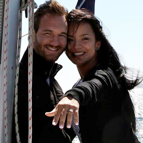 Nhan sắc hoa khôi của vợ người không tay chân - 14