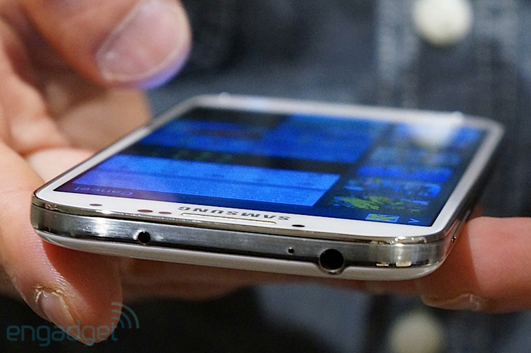 Samsung cho biết, họ sẽ cung cấp thêm một số tính năng tùy chọn mới cũng như nhiều bộ widget hơn trên S4.