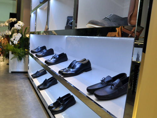 Choáng ngợp gia tài bạc tỷ của Nhã Kỳ - 10