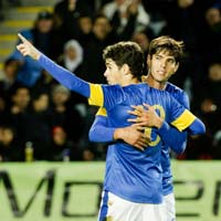 Bóng đá - ĐT Brazil: Cơ hội cho Kaka