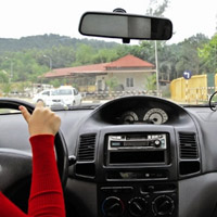 Tin tức trong ngày - Học lái xe siêu tốc, chống trượt toàn phần