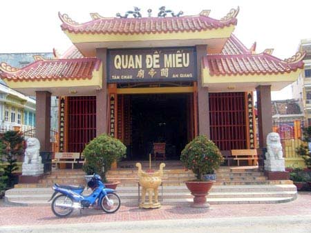 Bí mật về một lễ hội hành xác - 2