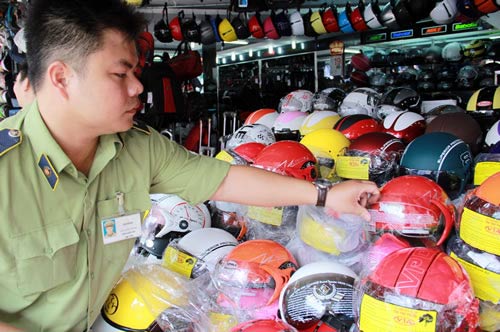 Đà Nẵng tổng kiểm tra mũ bảo hiểm - 1