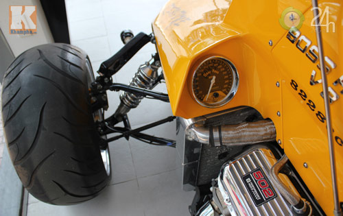 Cận cảnh xe mô tô phân khối lớn nhất VN - 13