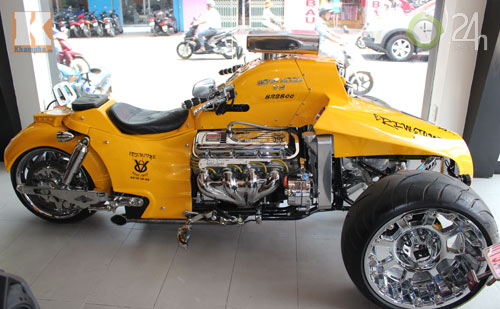 Cận cảnh xe mô tô phân khối lớn nhất VN - 2