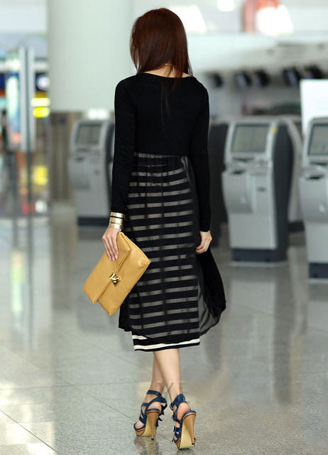 Ví cầm tay thời thượng trên phố - 4