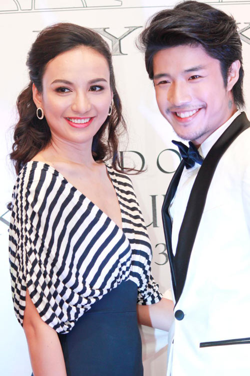 Lý Nhã Kỳ "bỗng dưng" đẹp lạ - 4