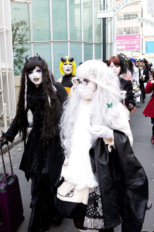 Rùng mình với "hồn ma" trên phố Nhật - 4