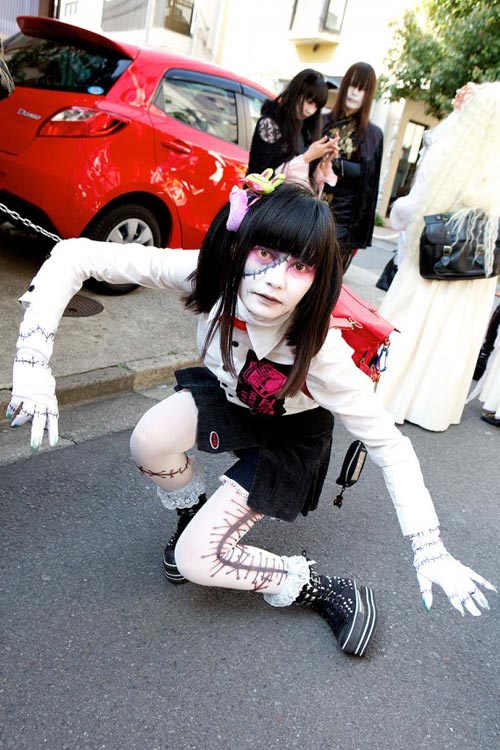 Rùng mình với "hồn ma" trên phố Nhật - 11