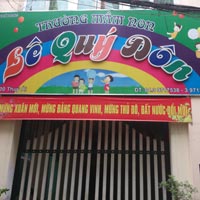 Tin tức trong ngày - Vụ “ép” trẻ bê nặng: Sẽ xử theo quy chế