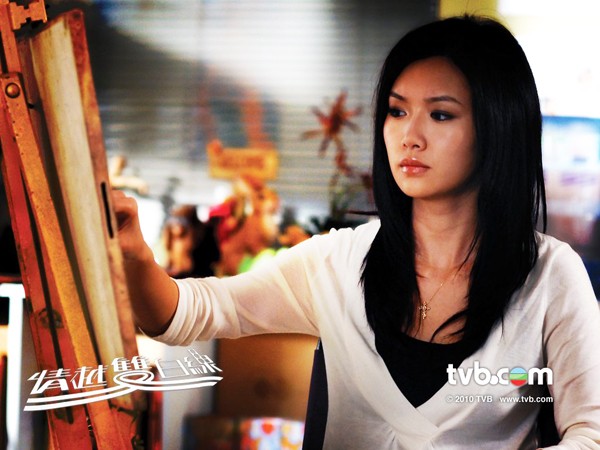 Những Hoa hậu diễn xuất dở tệ - 4