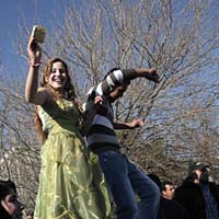 Tin tức trong ngày - Kỳ lạ chợ cô dâu ở Bulgary