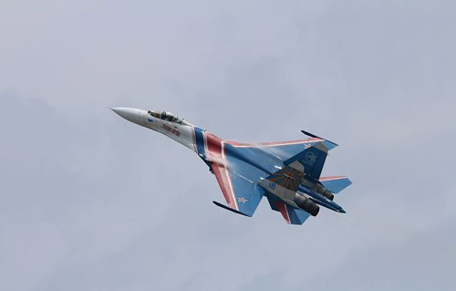 Nga, Pháp phô diễn sức mạnh của chiến đấu cơ - 13