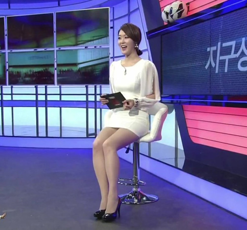 Đẳng cấp sexy của "nữ hoàng" Lee Hyori! - 17