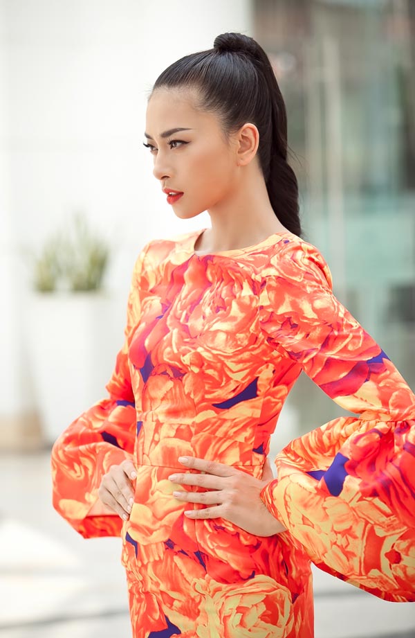 Ngô Thanh Vân chói chang với sắc hoa - 7