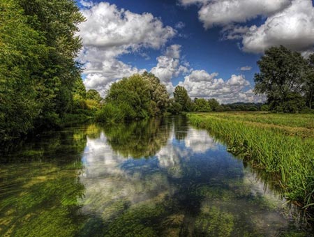 Cảnh tượng tuyệt đẹp dưới những dòng sông 'trinh nữ' - 2