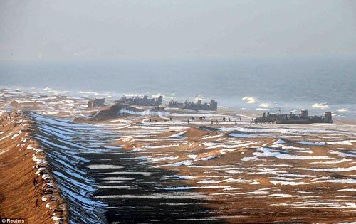 Triều Tiên dùng photoshop sửa ảnh tập trận? - 3