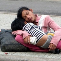 Tin tức trong ngày - Những &quot;kịch bản&quot; ăn xin đầy nước mắt