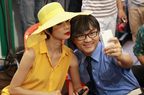 Diễm Châu lòe loẹt bán bún đậu - 10