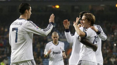 Zaragoza–Real: Dạo chơi chờ Galatasaray - 1