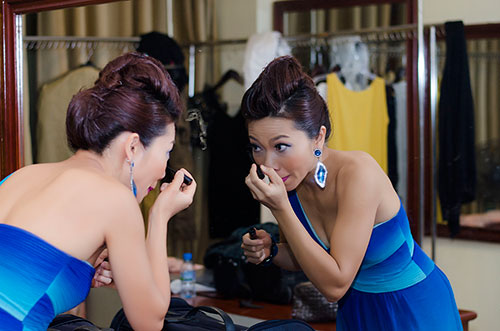 Uyên Linh thăng hoa cùng Hà Trần - 3