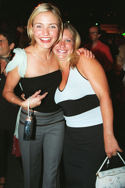 Bất ngờ nhan sắc anh chị em nhà sao - 5