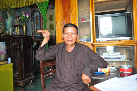 Thực hư chuyện tái xuất “rắn thần” tại miếu Bà - 2