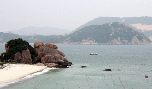 Hình ảnh tàu ngầm Kilo HN tại vịnh Cam Ranh - 1