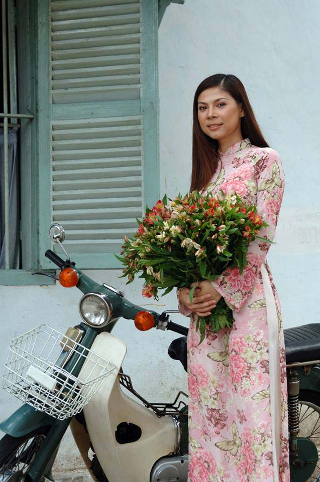 Thanh Thảo gây thương nhớ với áo dài xưa - 3