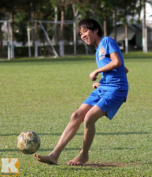 Vào "nhà" bầu Đức, xem U19 “luyện công” (Kỳ 2) - 2