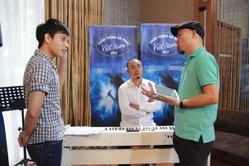 Top 12 Vietnam Idol khăng khít ở nhà chung - 2