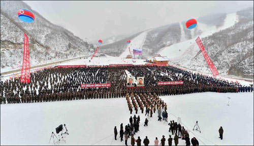 Ảnh: Khu trượt tuyết 300 triệu USD ở Triều Tiên - 1