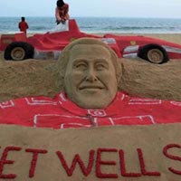 Thể thao - CĐV "tiếp thêm sinh lực" cho Schumacher