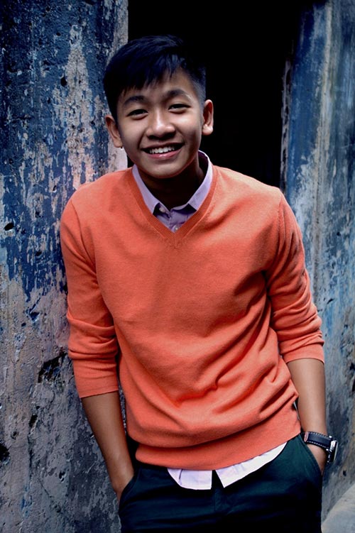 Hotboy 16 tuổi tung ảnh mắt hí gây sốt - 10