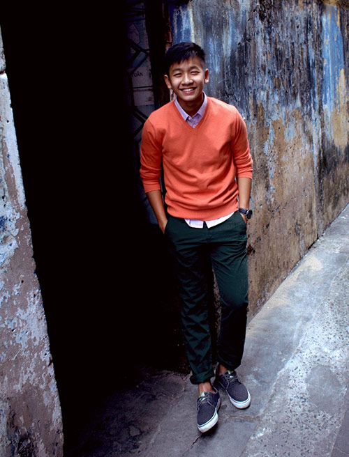 Hotboy 16 tuổi tung ảnh mắt hí gây sốt - 11