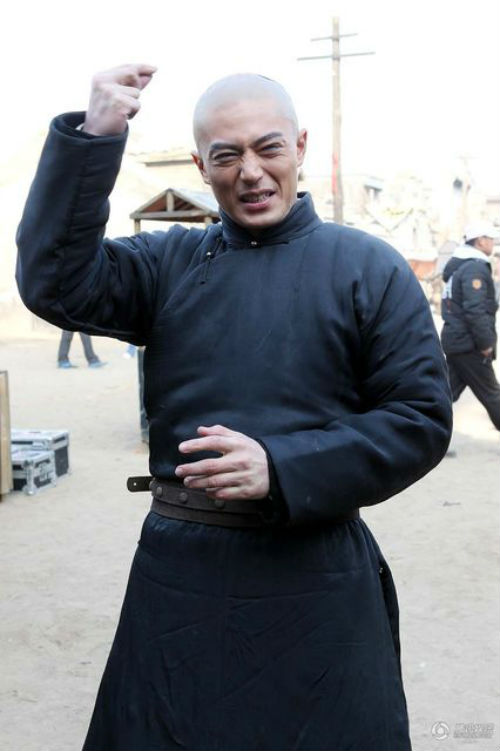 Mỹ nam cạo trọc đầu vì phim cảm động - 2