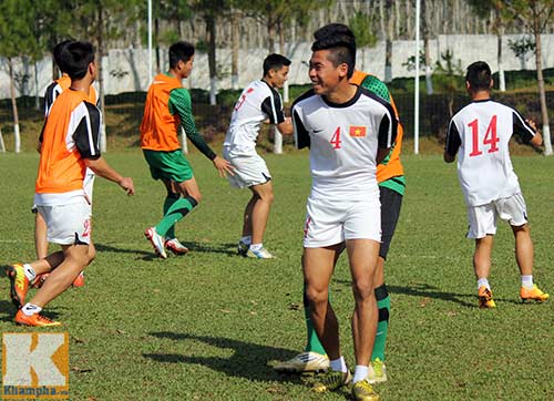 U19 Việt Nam cười tươi trước giờ xuống núi - 9