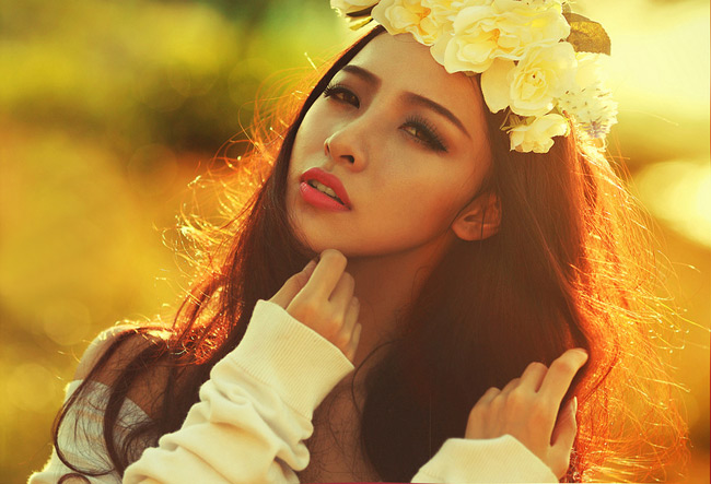 Cô thu hút một lượng theo dõi khá lớn nhờ những bộ ảnh quyến rũ của mình
