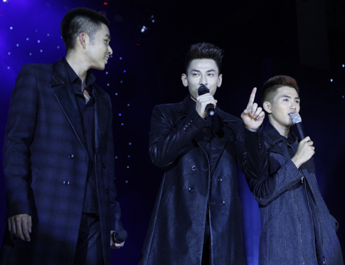 365 nhí nhảnh giả gái thành Ngô Thanh Vân - 12