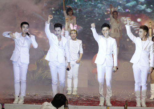 365 nhí nhảnh giả gái thành Ngô Thanh Vân - 14