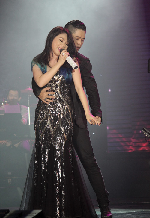 Thanh Thảo hôn Mr. Đàm say đắm - 3