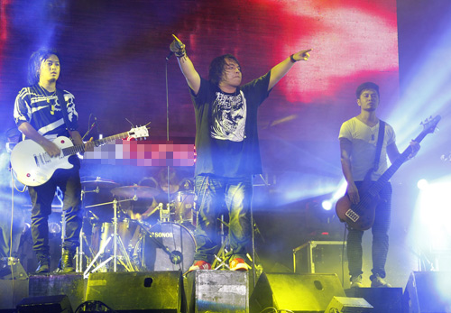 “Chảo lửa” Cần Thơ cuồng say với RockStorm - 13