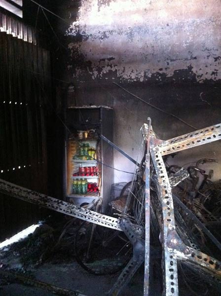 Vụ 2 mẹ con chết cháy: Nước mắt đàn ông - 2