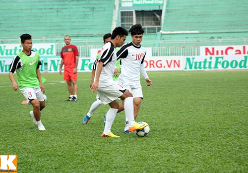 U19 VN-U19 AS Roma: Tìm cách phá bê-tông Ý - 3