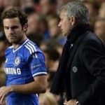 Bóng đá - Mourinho: “Giam lỏng” để làm giá Mata?