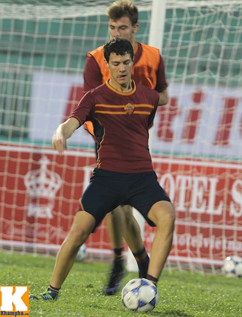 U19 Roma khoe đội hình “khủng” ở Thống Nhất - 4