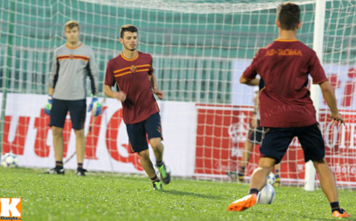 U19 Roma khoe đội hình “khủng” ở Thống Nhất - 6